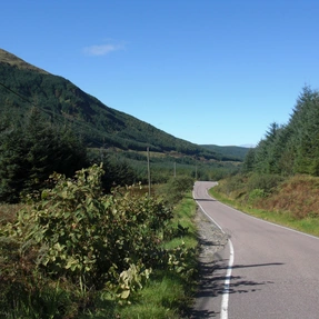 Straßenbild Cowal, Schottland